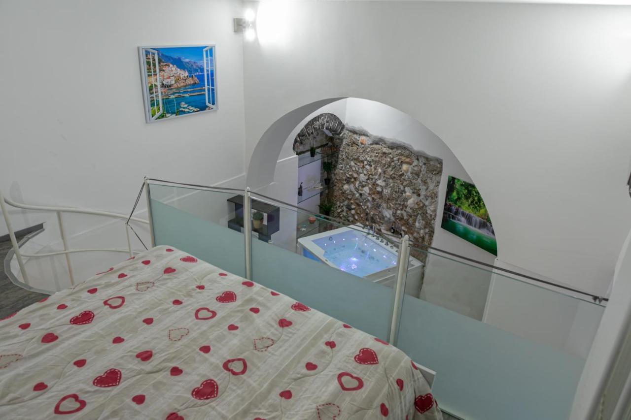 Salerno Mare E Luci Deluxe Apartment ภายนอก รูปภาพ