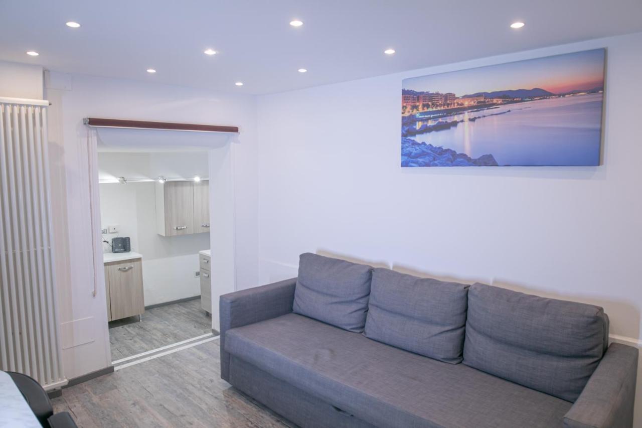 Salerno Mare E Luci Deluxe Apartment ภายนอก รูปภาพ