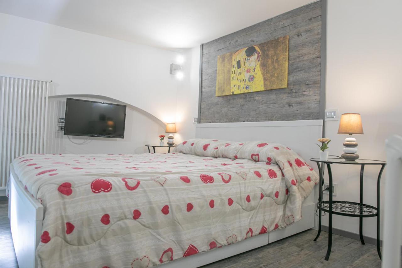 Salerno Mare E Luci Deluxe Apartment ภายนอก รูปภาพ