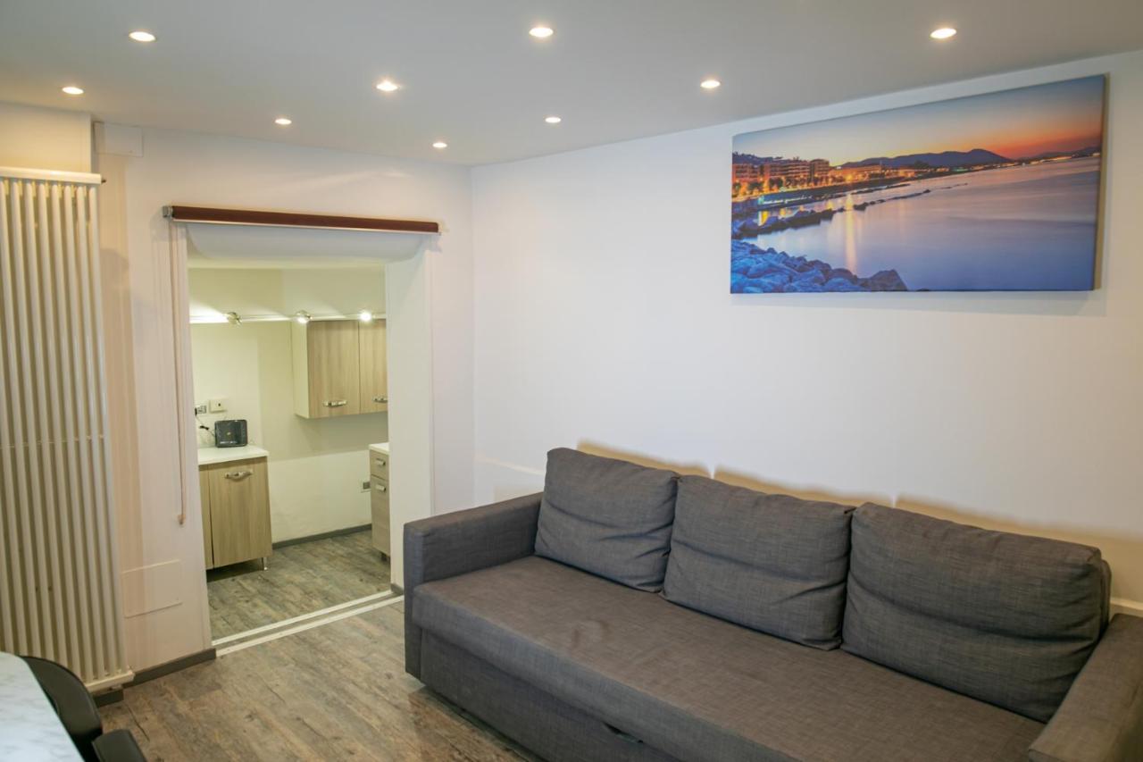 Salerno Mare E Luci Deluxe Apartment ภายนอก รูปภาพ