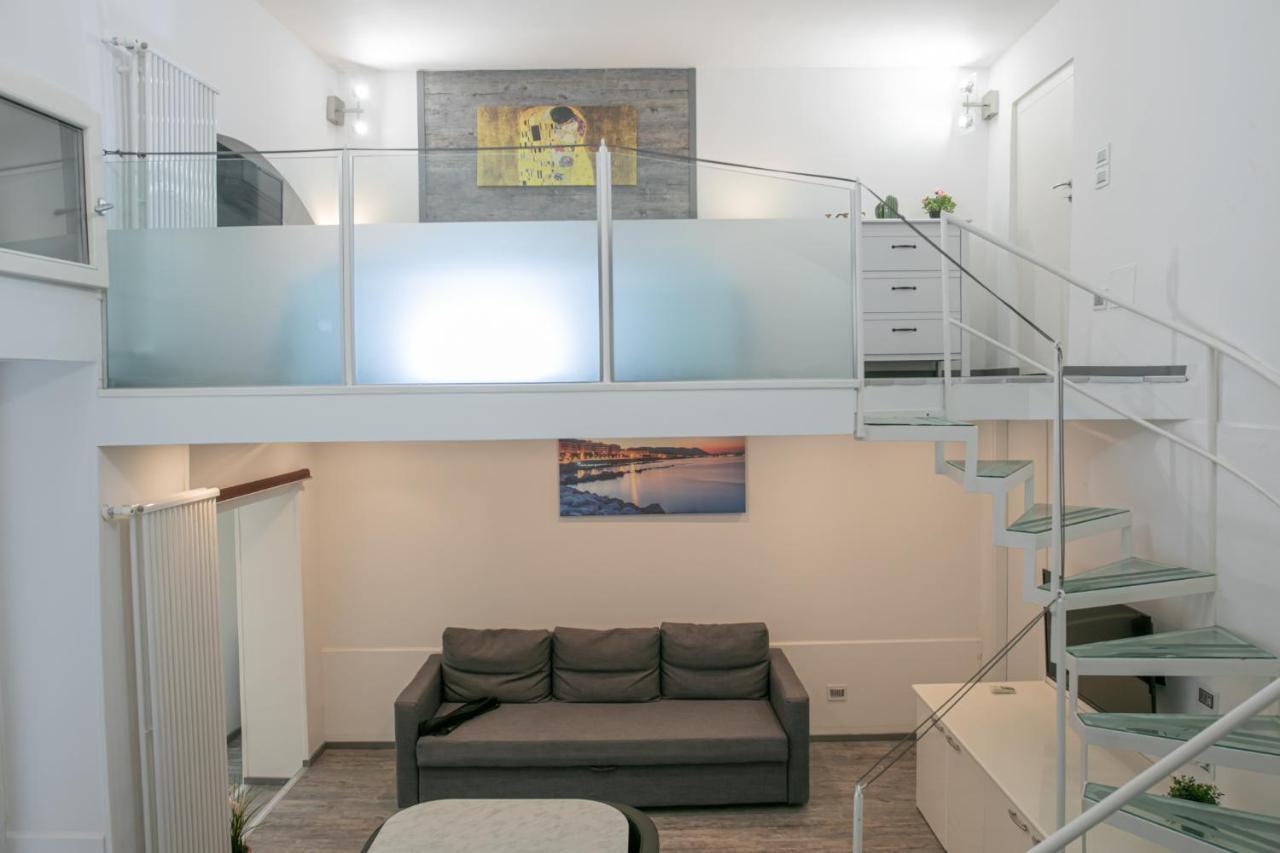 Salerno Mare E Luci Deluxe Apartment ภายนอก รูปภาพ