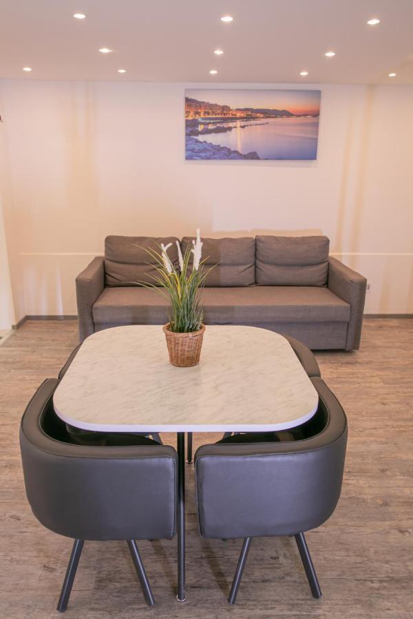 Salerno Mare E Luci Deluxe Apartment ภายนอก รูปภาพ